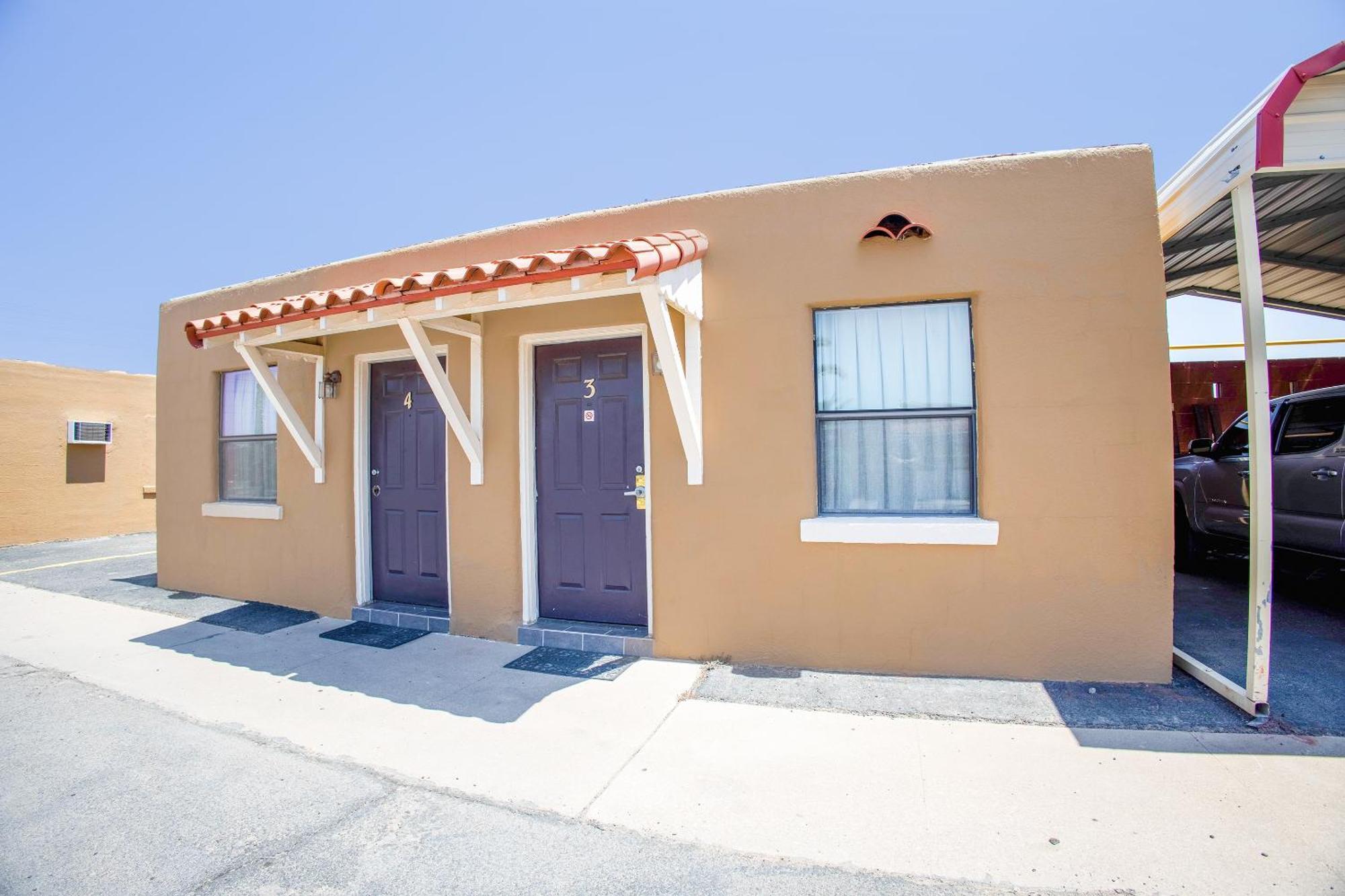 Sands Motel By Oyo El Paso Near Airport Eksteriør bilde