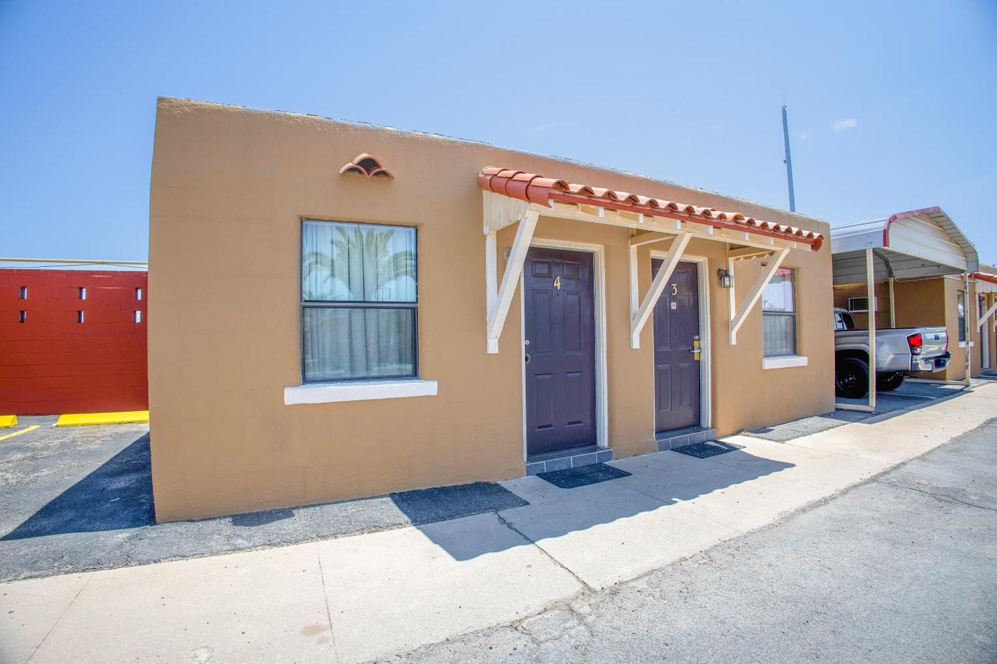 Sands Motel By Oyo El Paso Near Airport Eksteriør bilde
